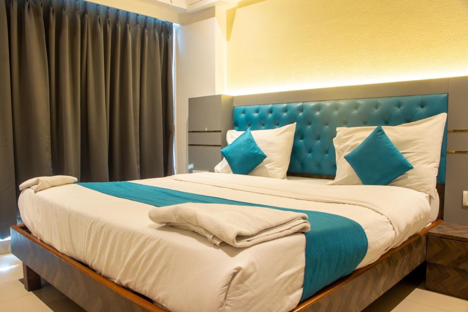 Hotel J R Residency Nová Bombaj Exteriér fotografie