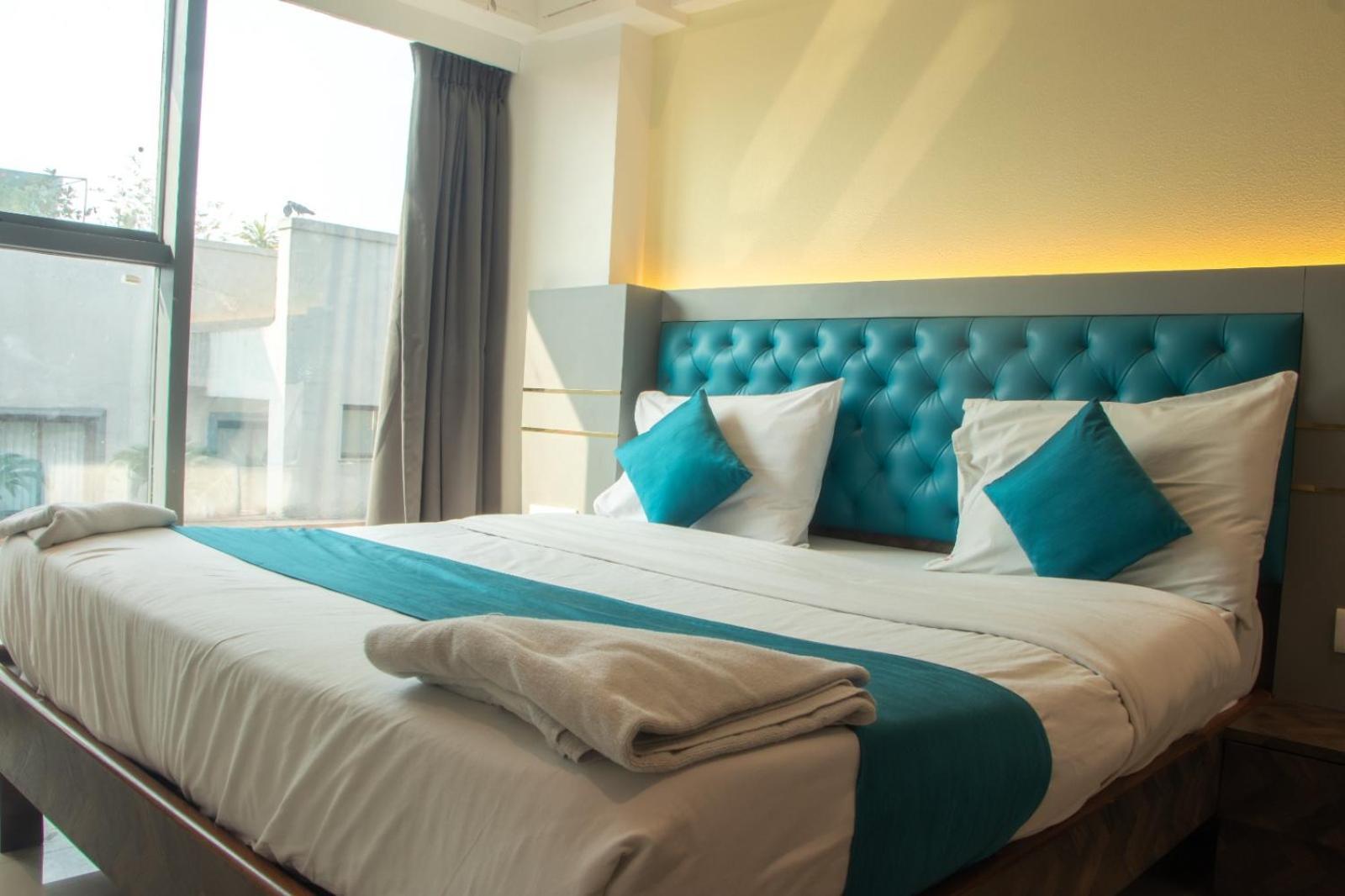 Hotel J R Residency Nová Bombaj Exteriér fotografie