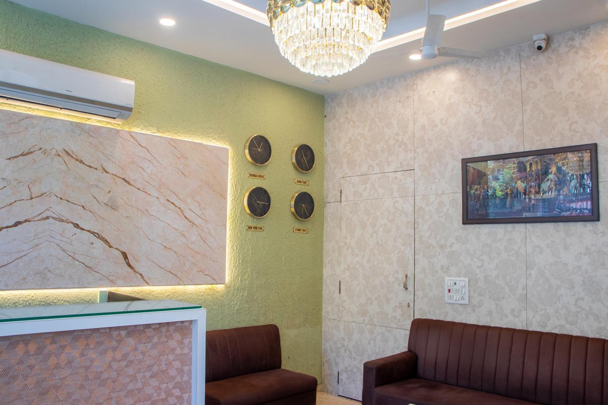 Hotel J R Residency Nová Bombaj Exteriér fotografie