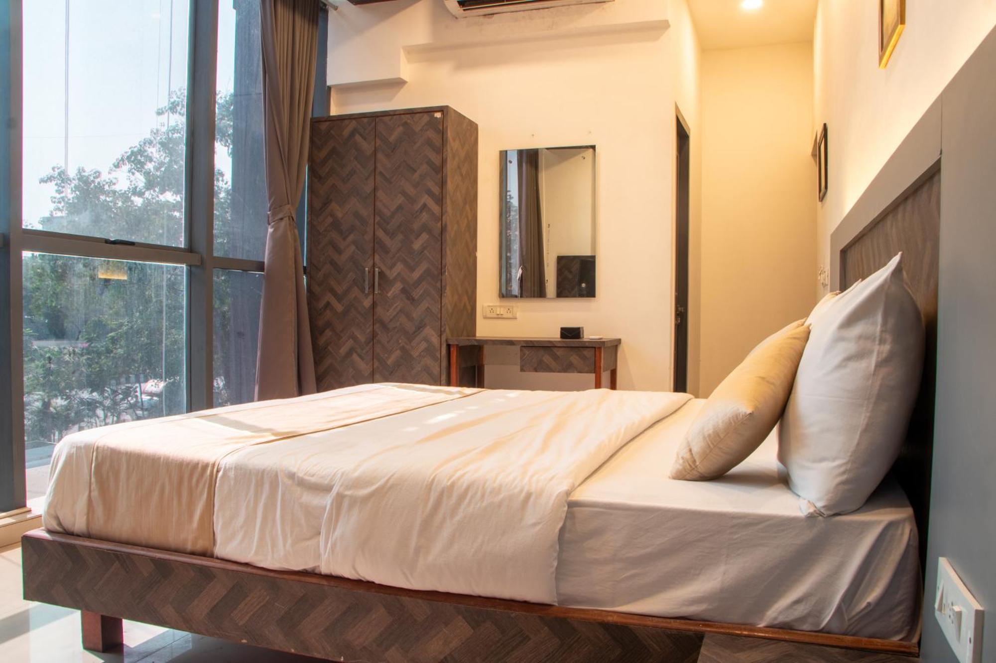 Hotel J R Residency Nová Bombaj Exteriér fotografie